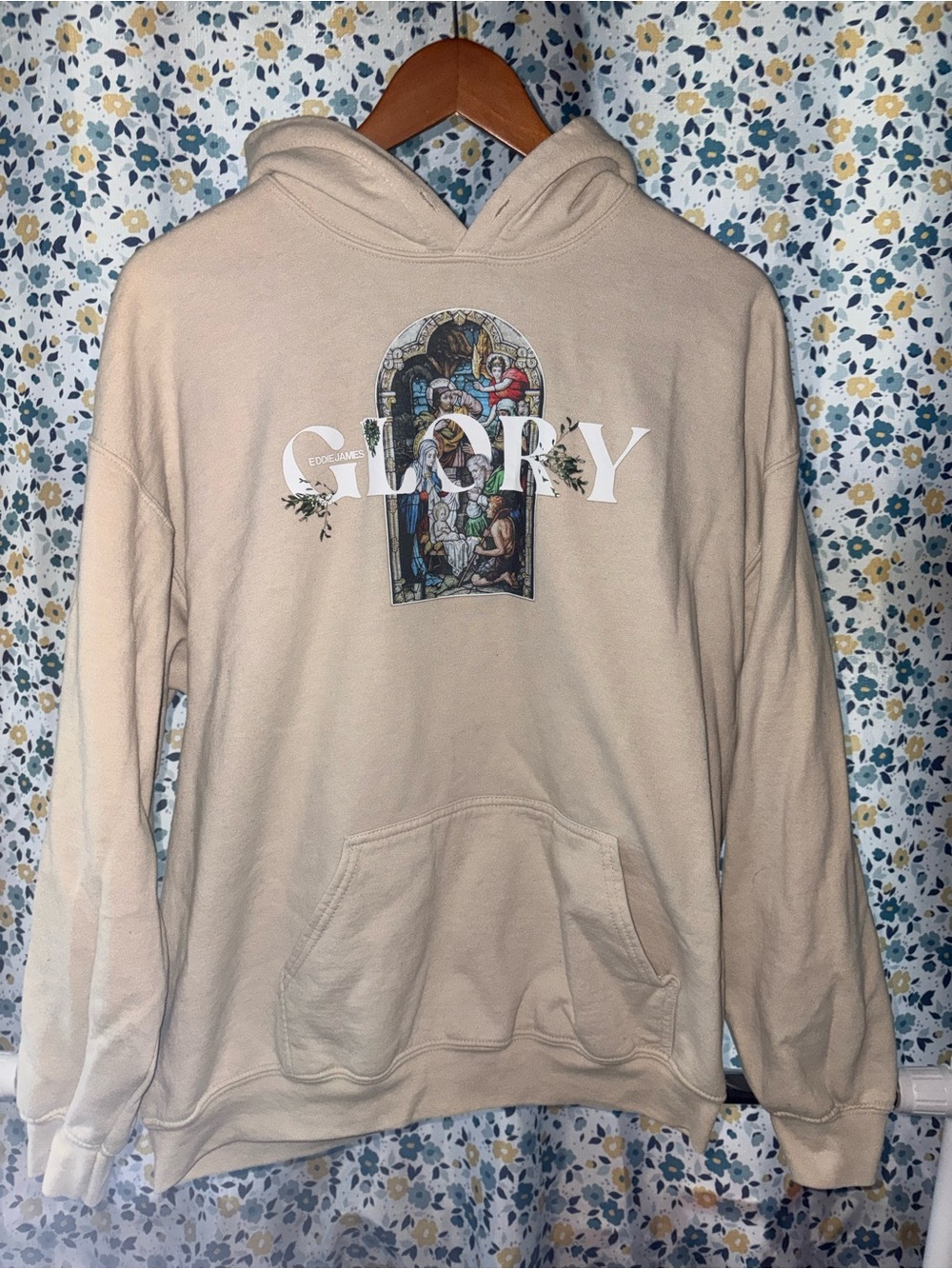 Gildan Cream Glory Graphic Hoodie